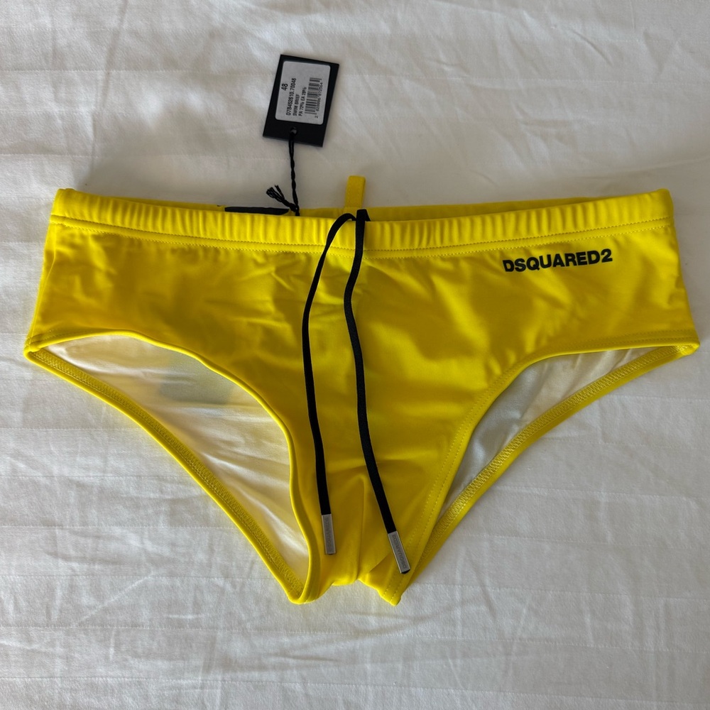 DSQUARED2 Yellow and Black Apparel